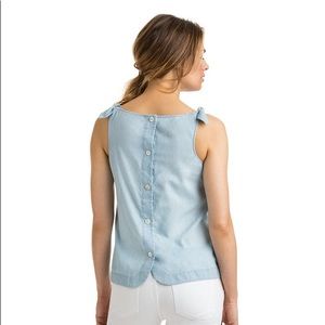 Vineyard Vines Tank top with Button detailing